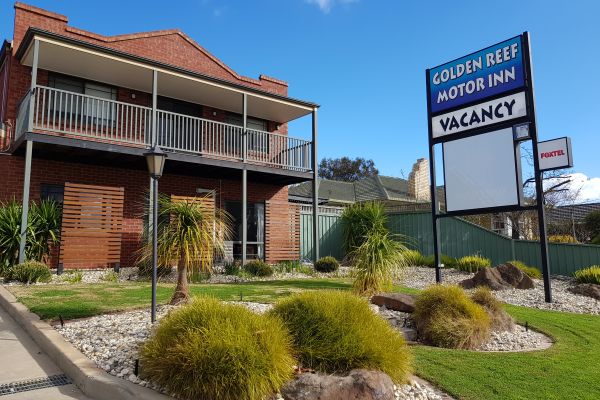 Golden Reef Motor Inn (Bendigo)